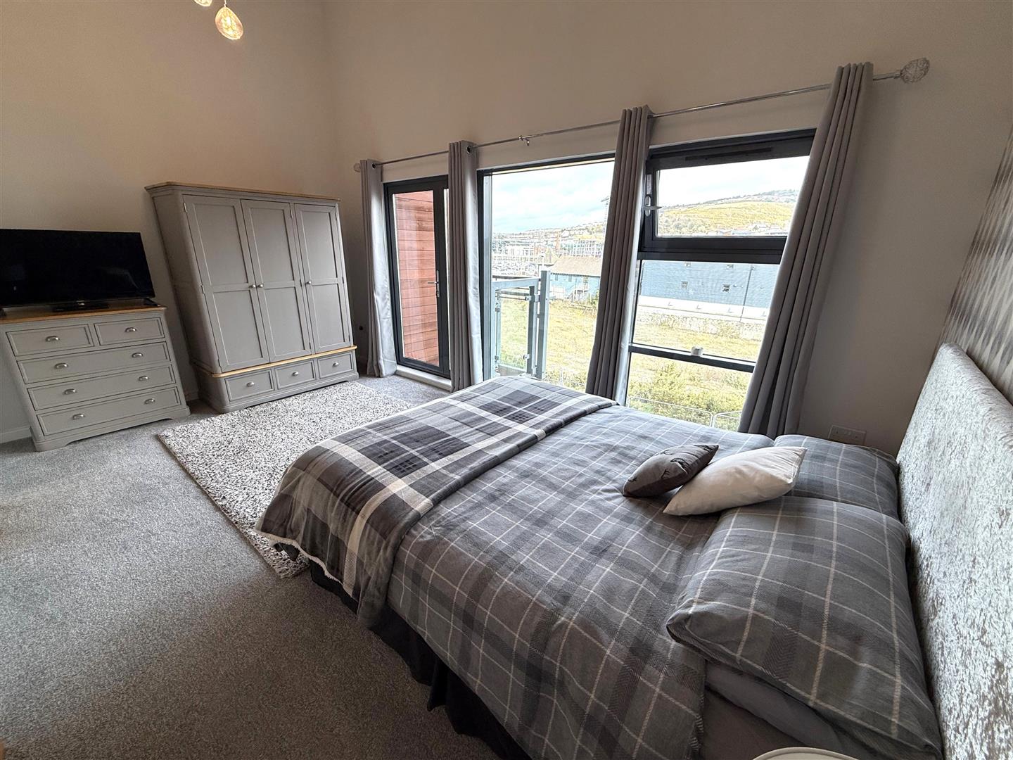 St Stephens Court, Marina, Swansea, SA1 1SG